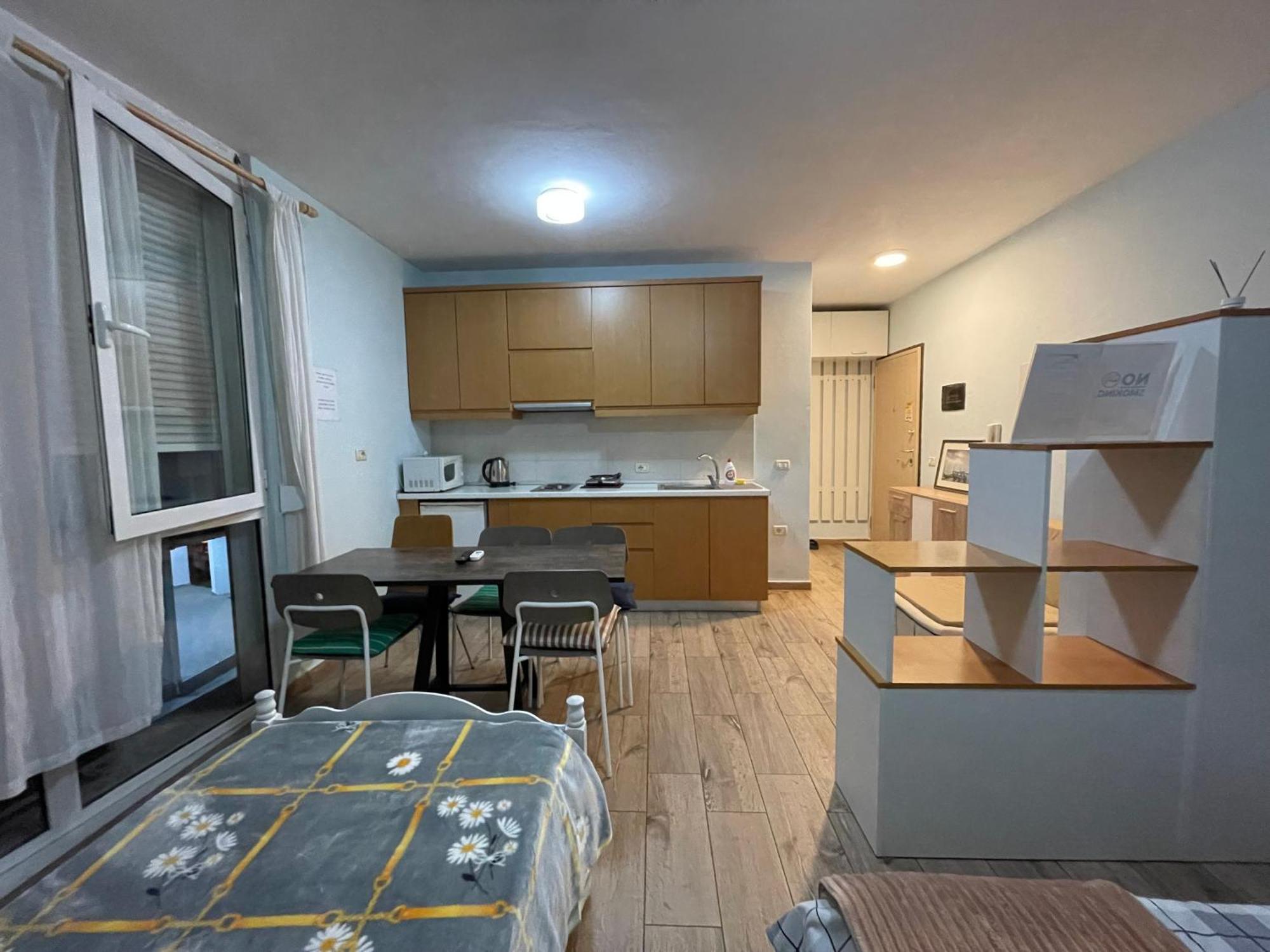 Enjoy Travel Cute Studio Apartment Tirana Bagian luar foto
