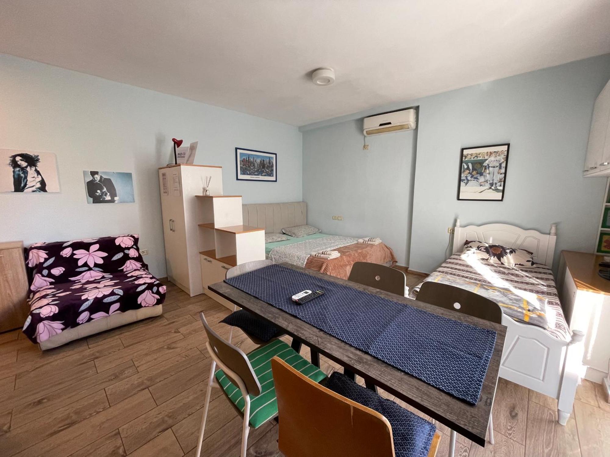 Enjoy Travel Cute Studio Apartment Tirana Bagian luar foto